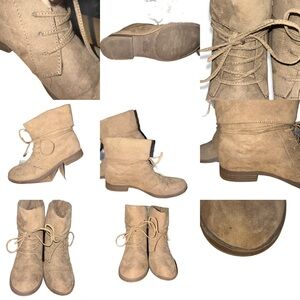 American Eagle Outfitters Lace-Up Boots Tan Faux Suede Good Condition Women’s 9
